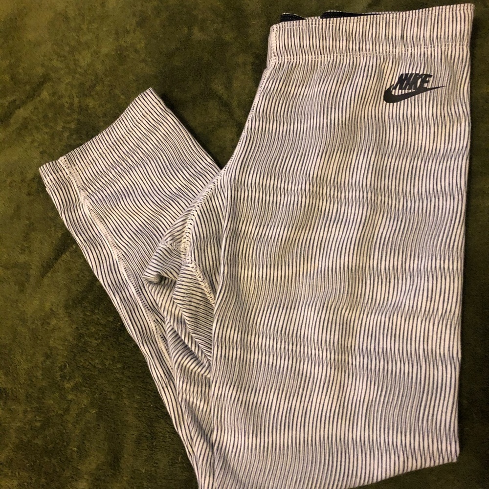 Nike Capri Pants
